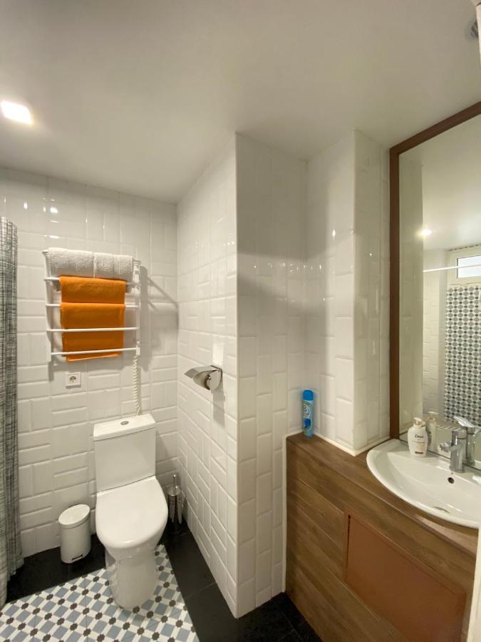 Саквояж Вокзал Bed and Breakfast Lviv Buitenkant foto