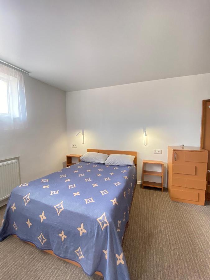 Саквояж Вокзал Bed and Breakfast Lviv Buitenkant foto
